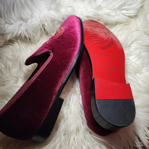 Men\'s Burgundy Velvet Loafers with Gold Lion Crest – ElanRoman Size 46/12 NEW main image 7